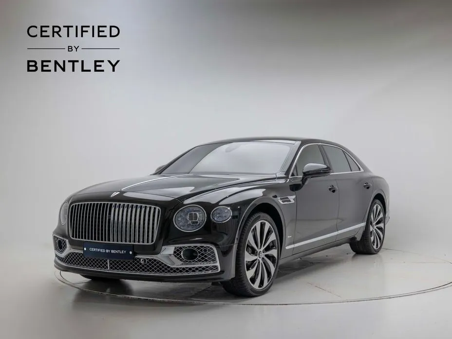 Bentley Flying Spur — фото 1