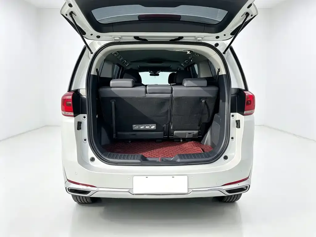 GAC Motor Trumpchi M8 — фото 10