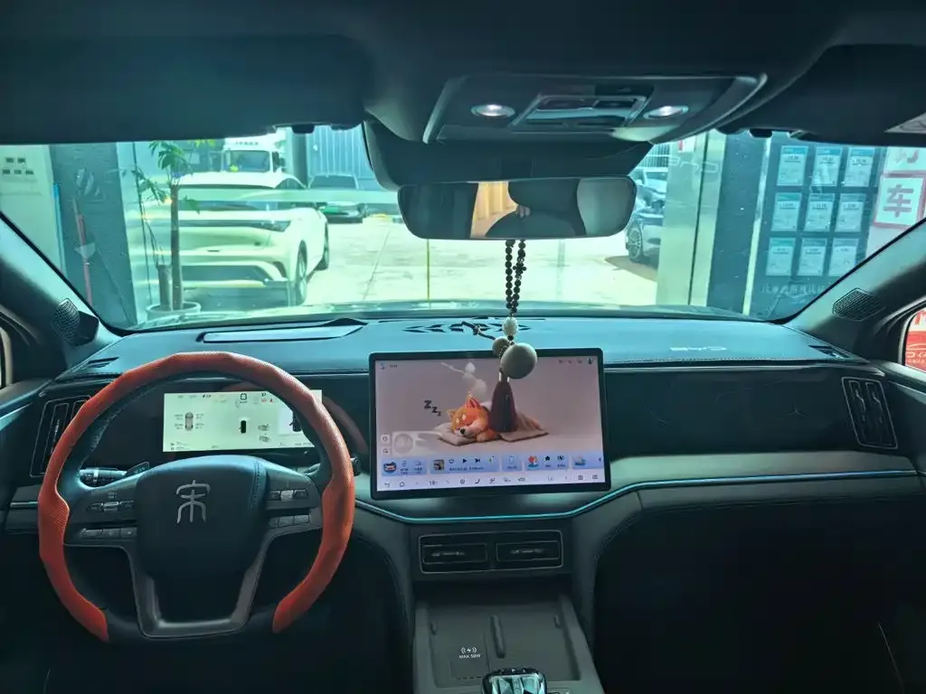 BYD L DM-i — фото 4