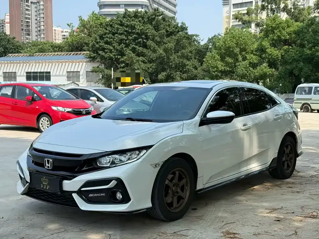 Honda Civic — фото 1