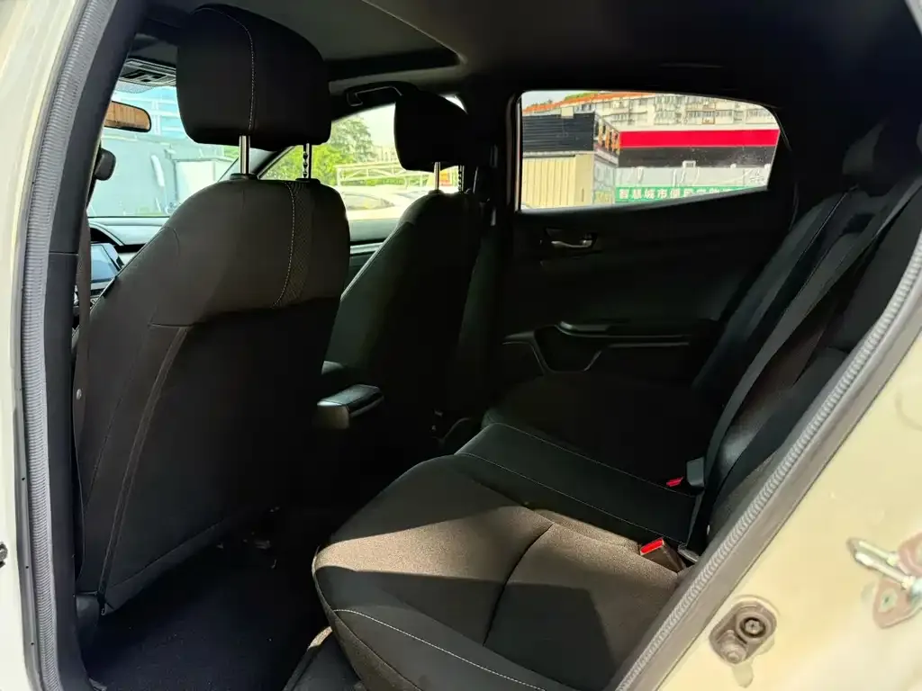 Honda Civic — фото 3