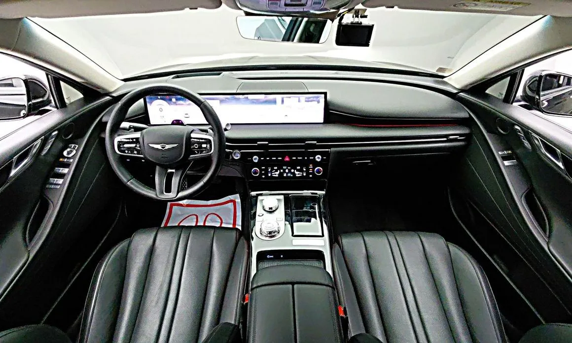 Genesis G80 — фото 7