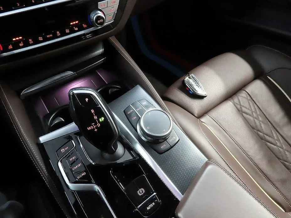 BMW 5-Series — фото 10
