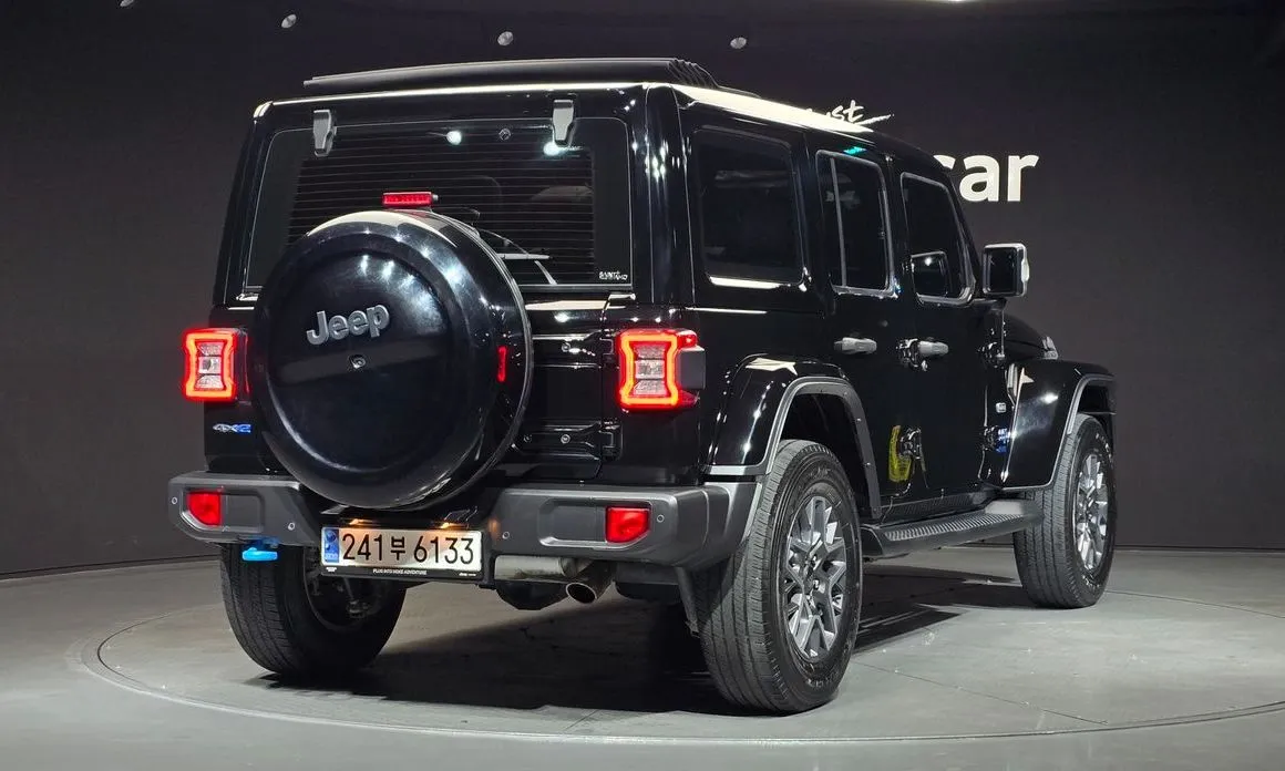 Jeep Wrangler — фото 5