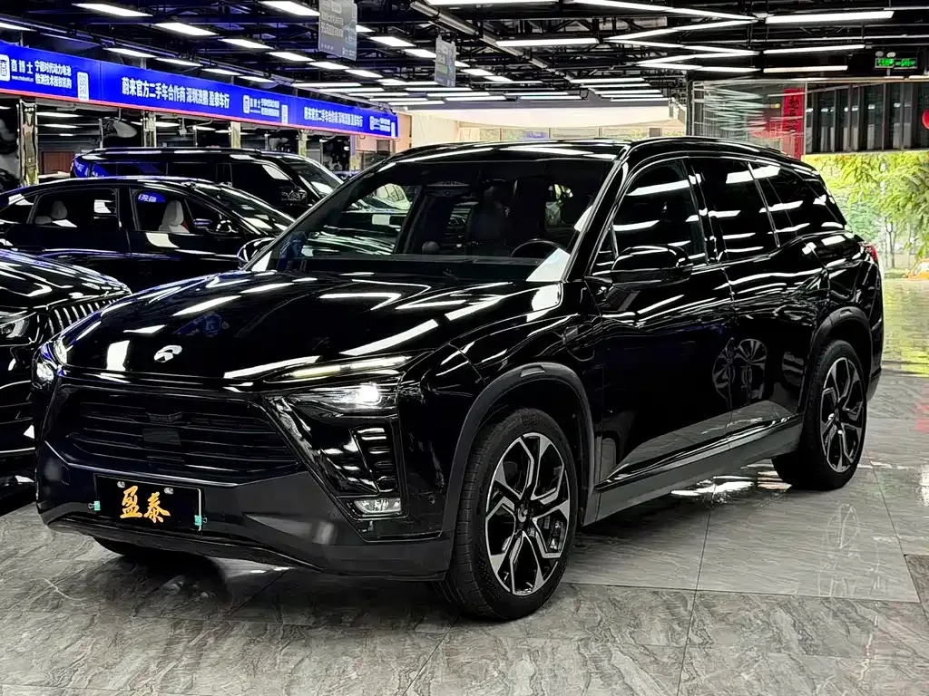 NIO ES8 — фото 1