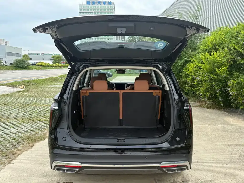 Hongqi HS7 PHEV — фото 10