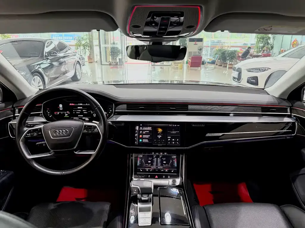 Audi A8 — фото 7