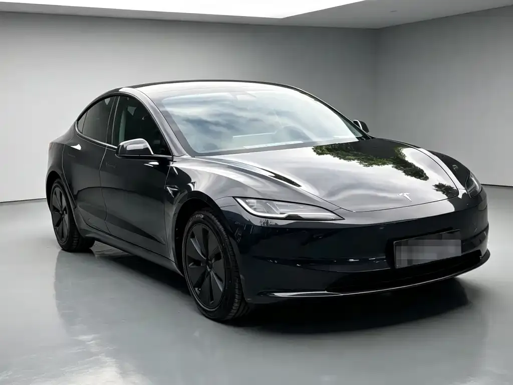 Tesla Model 3 — фото 6