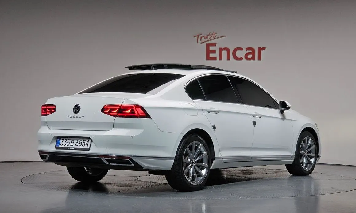 Volkswagen Passat — фото 3