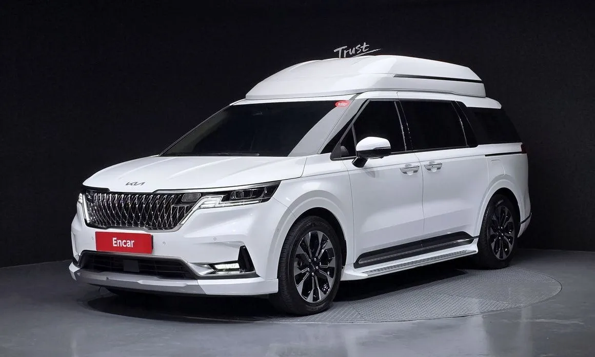 Kia Carnival — фото 1