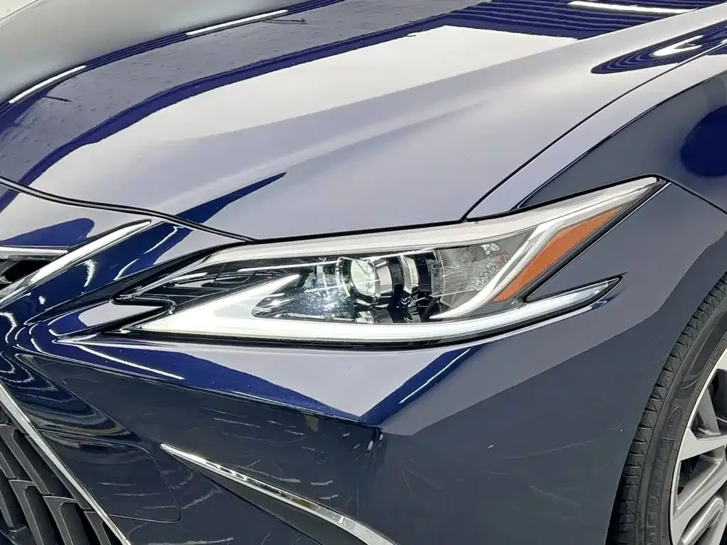 Lexus ES — фото 6