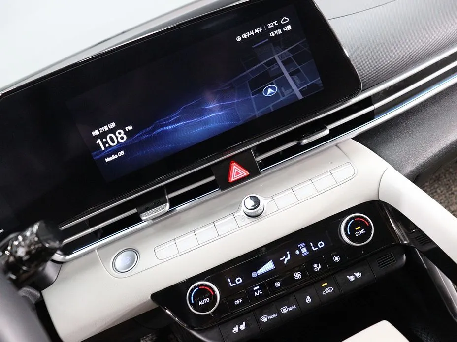 Hyundai AVANTE — фото 8