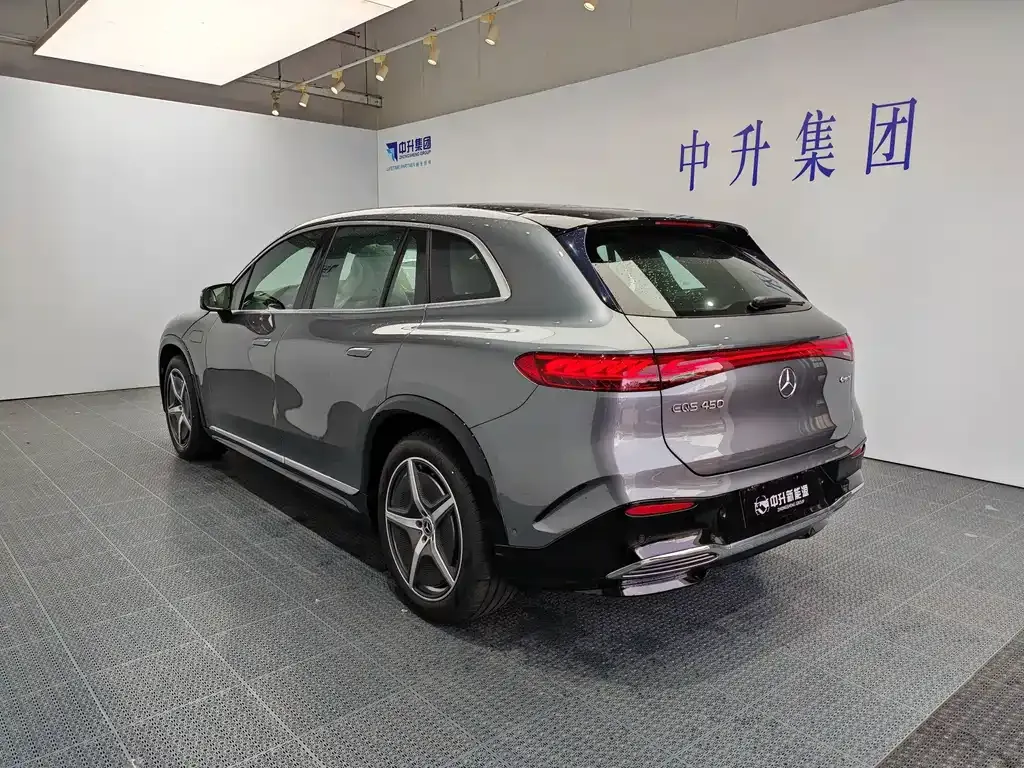 Mercedes-Benz EQS SUV — фото 7