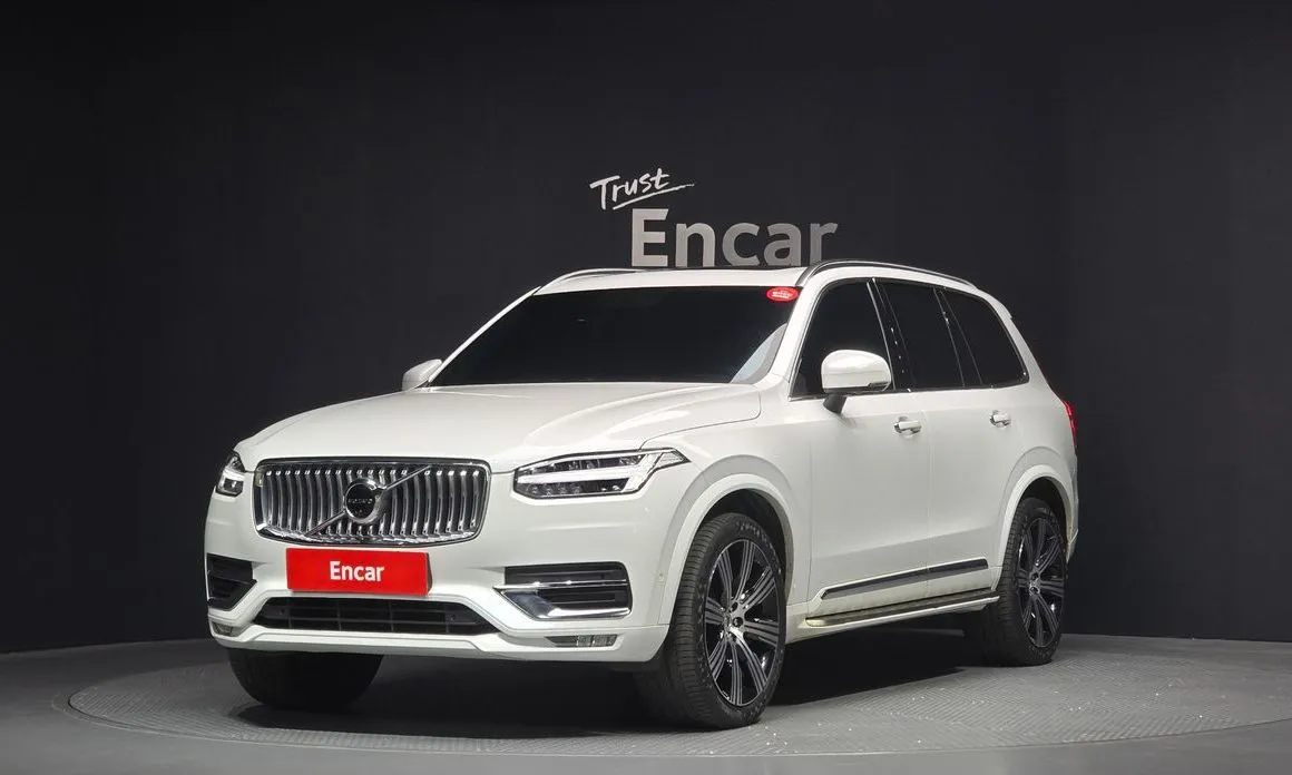 Volvo XC90 — фото 1