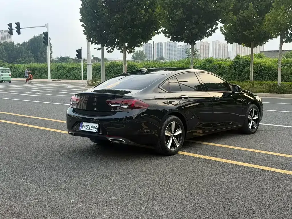 Buick Regal — фото 7