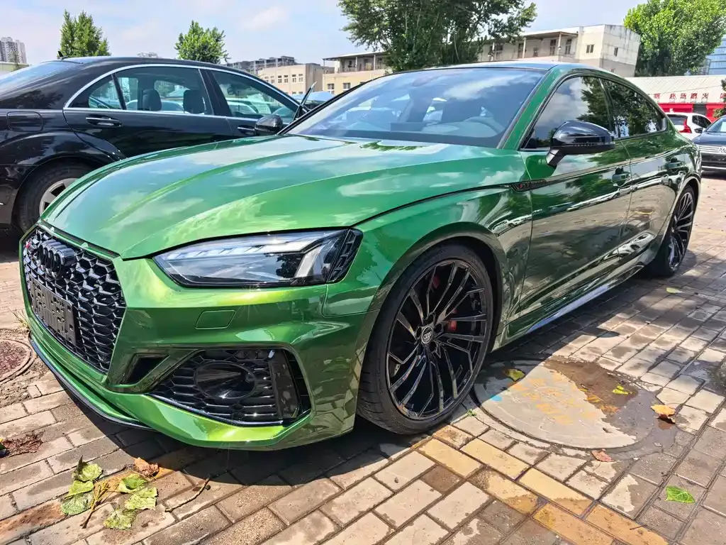Audi RS 5 — фото 1