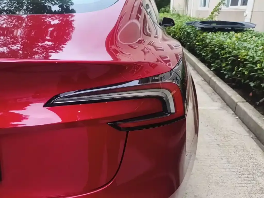 Tesla Model 3 — фото 6