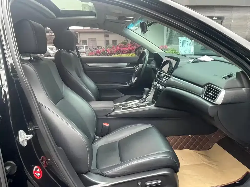 Honda Accord — фото 2