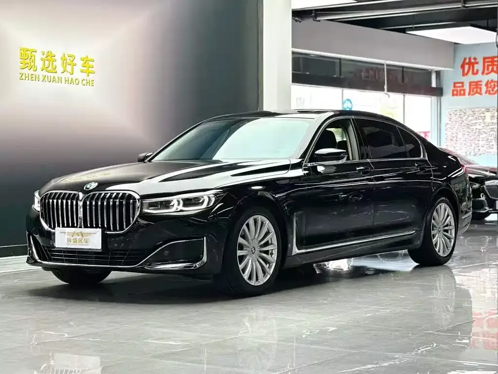 BMW 7 Series — фото 1