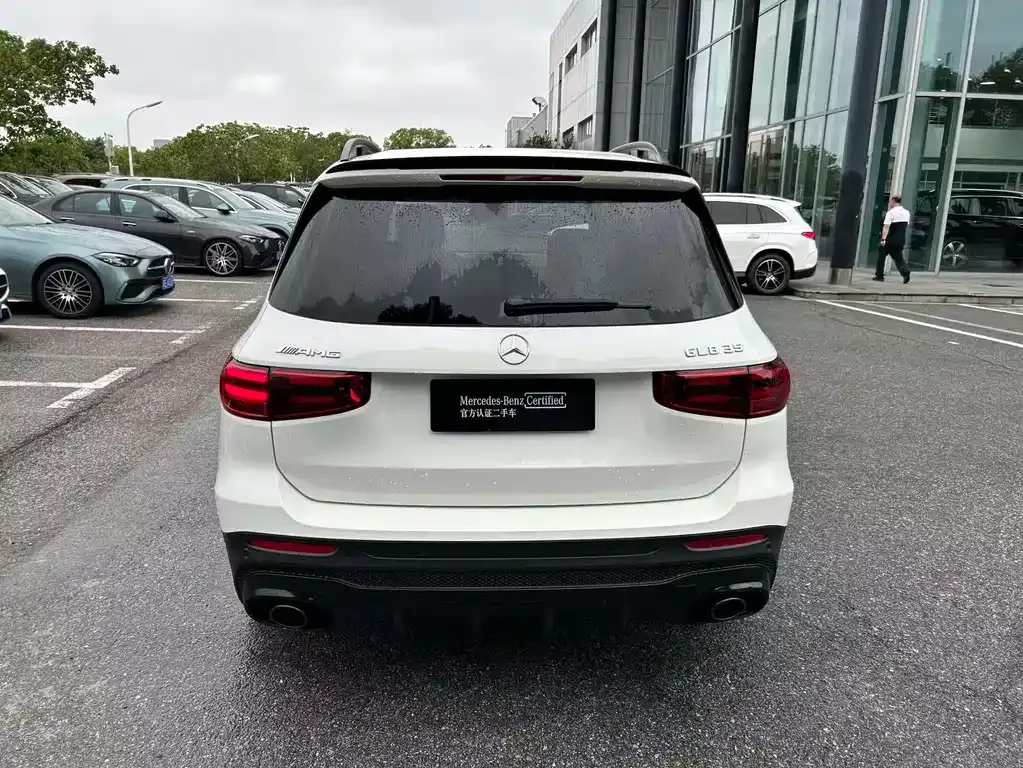 Mercedes-Benz GLB AMG — фото 8