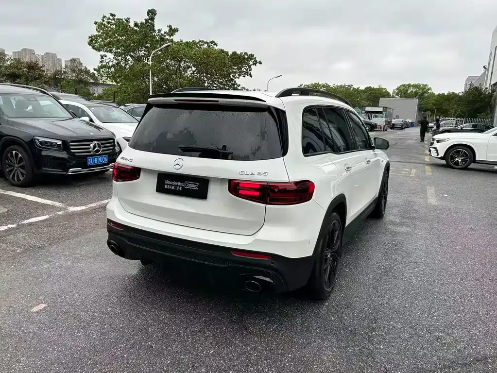 Mercedes-Benz GLB AMG — фото 7