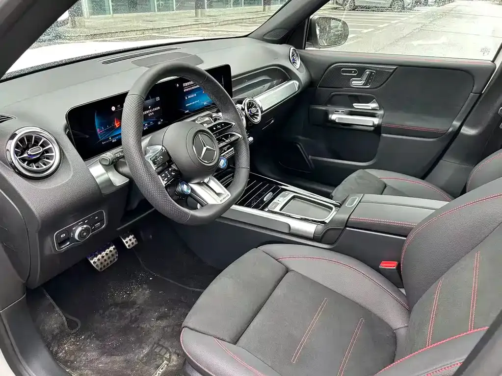 Mercedes-Benz GLB AMG — фото 2