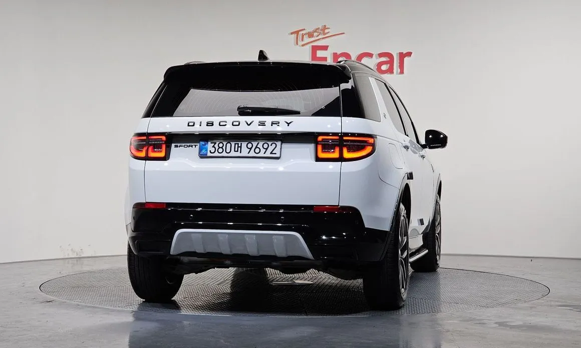 Land Rover Discovery Sport — фото 2