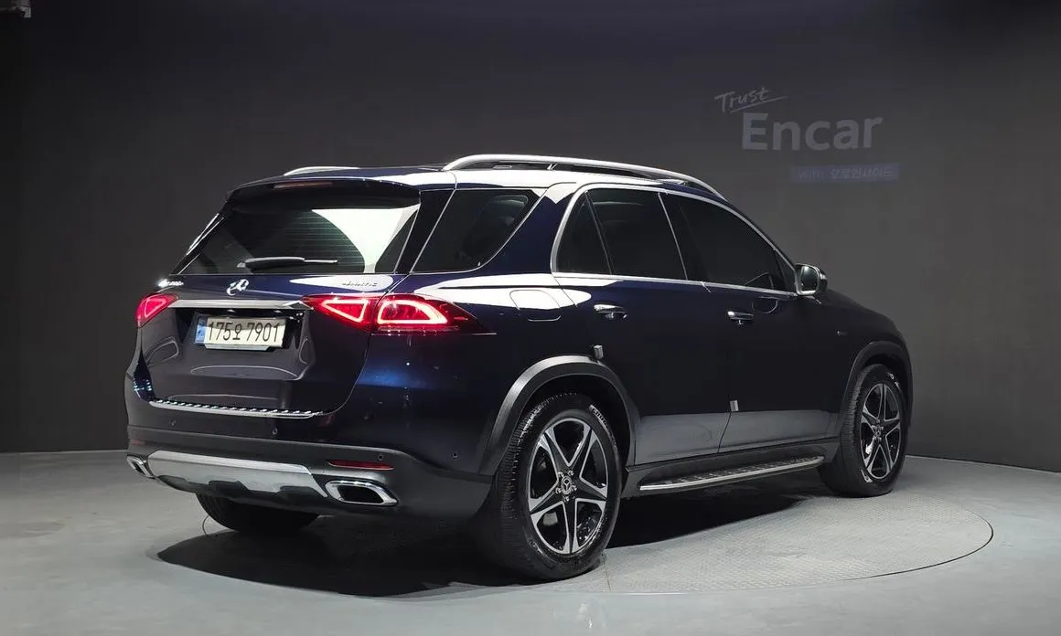 Mercedes-Benz GLE-Class — фото 10