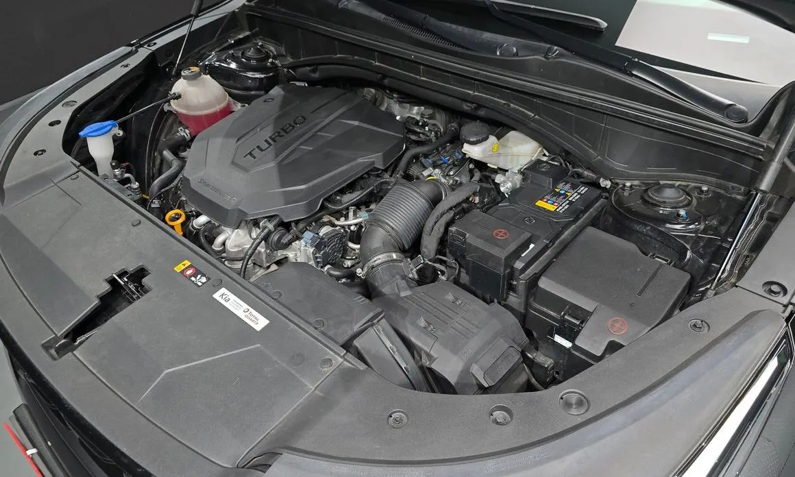 Kia Sorento — фото 6
