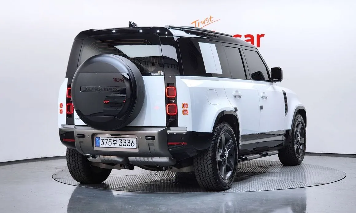 Land Rover Defender — фото 4