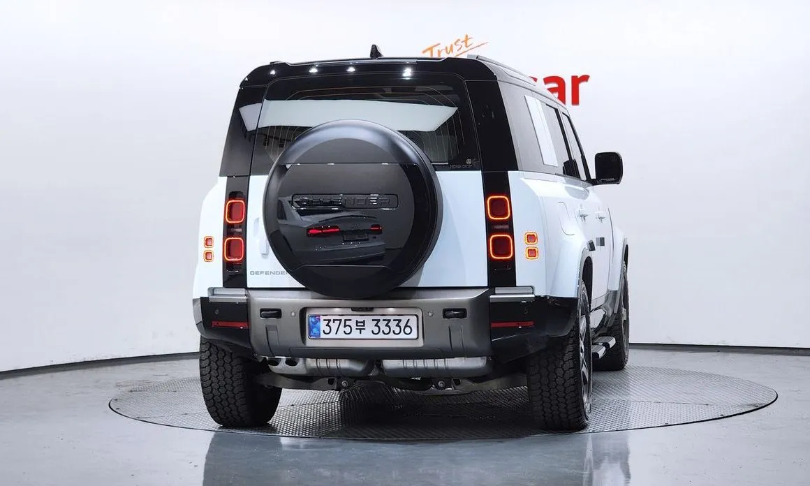 Land Rover Defender — фото 3