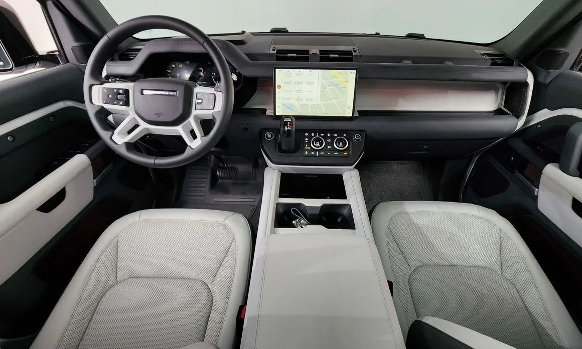 Land Rover Defender — фото 10