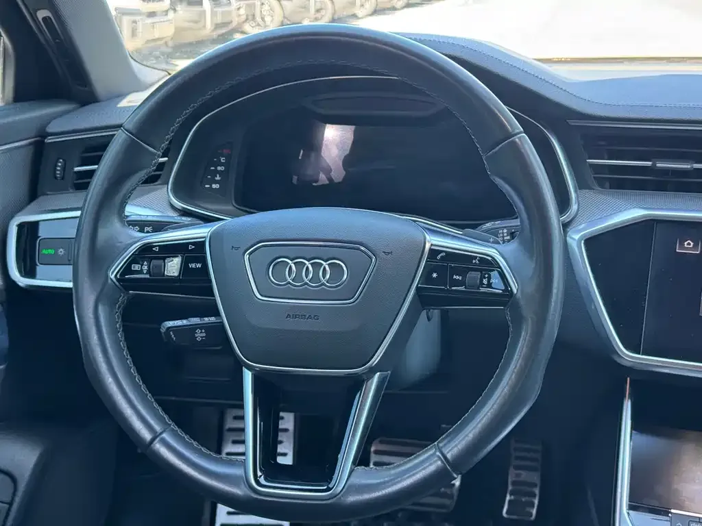 Audi A6L — фото 6