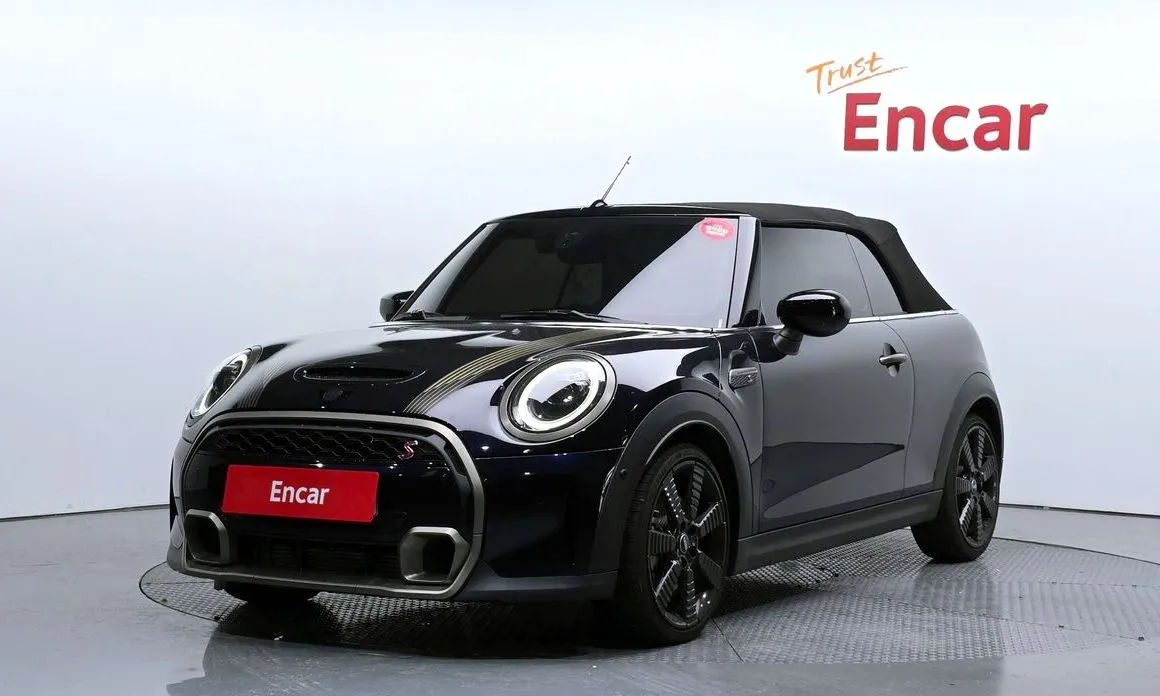 Mini Cooper Convertible — фото 1