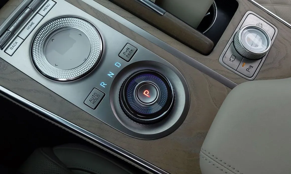 Genesis GV80 — фото 10