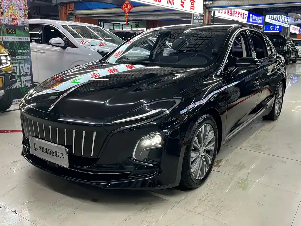 Hongqi E-QM5 — фото 7