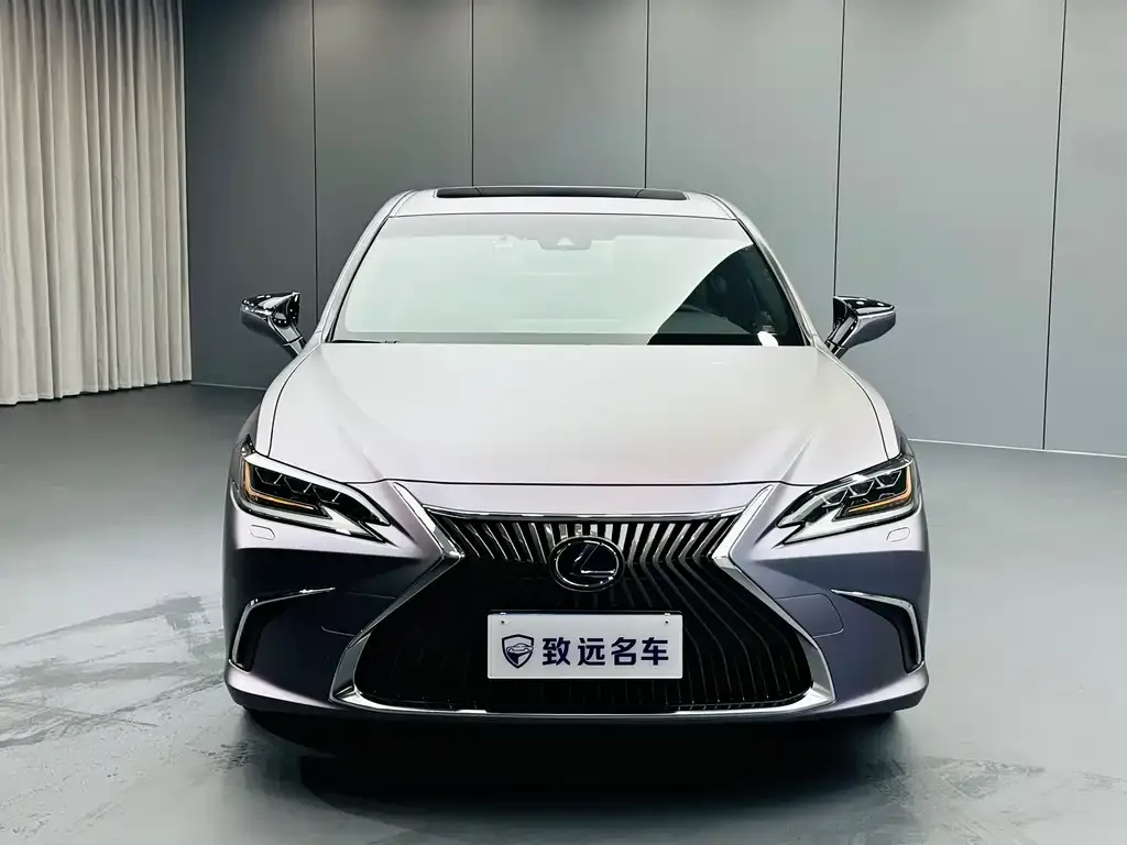 Lexus ES — фото 5