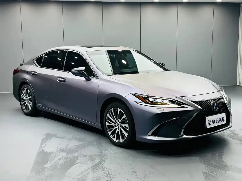 Lexus ES — фото 10