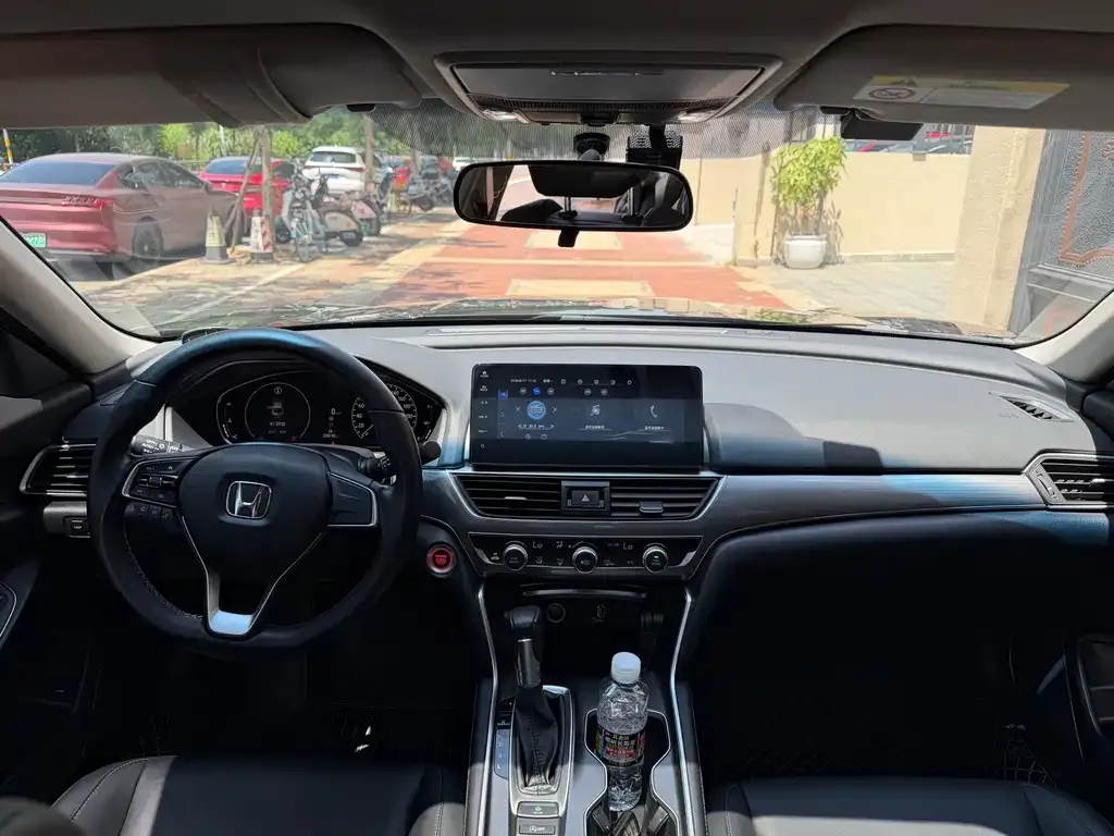 Honda Accord — фото 2