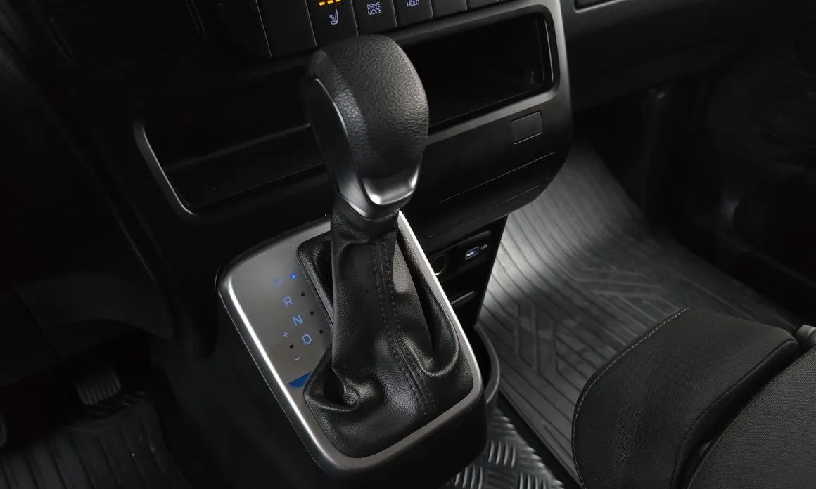Hyundai Staria — фото 3