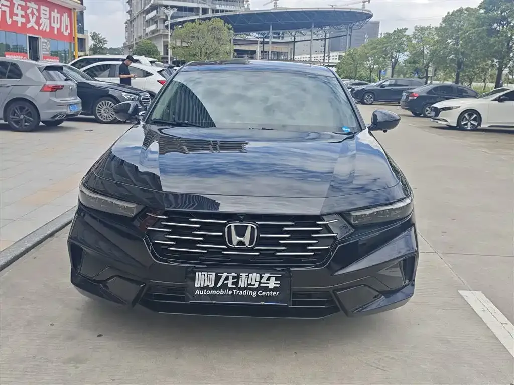 Honda Accord — фото 4