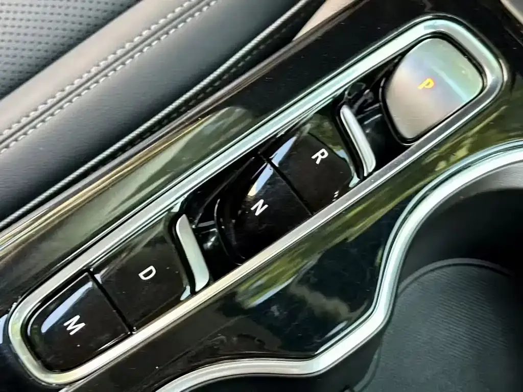 Buick Envision Plus — фото 8