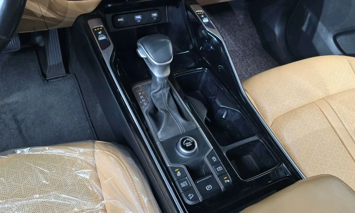 Kia Sorento — фото 6
