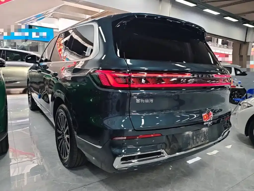 Geely Galaxy M9 — фото 10