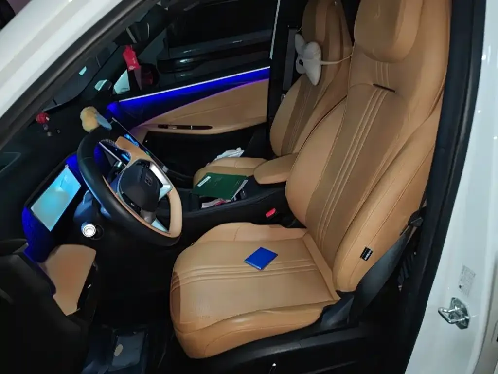 Geely Galaxy L7 — фото 9