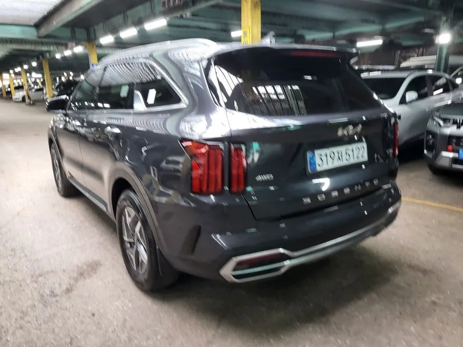 Kia Sorento — фото 5