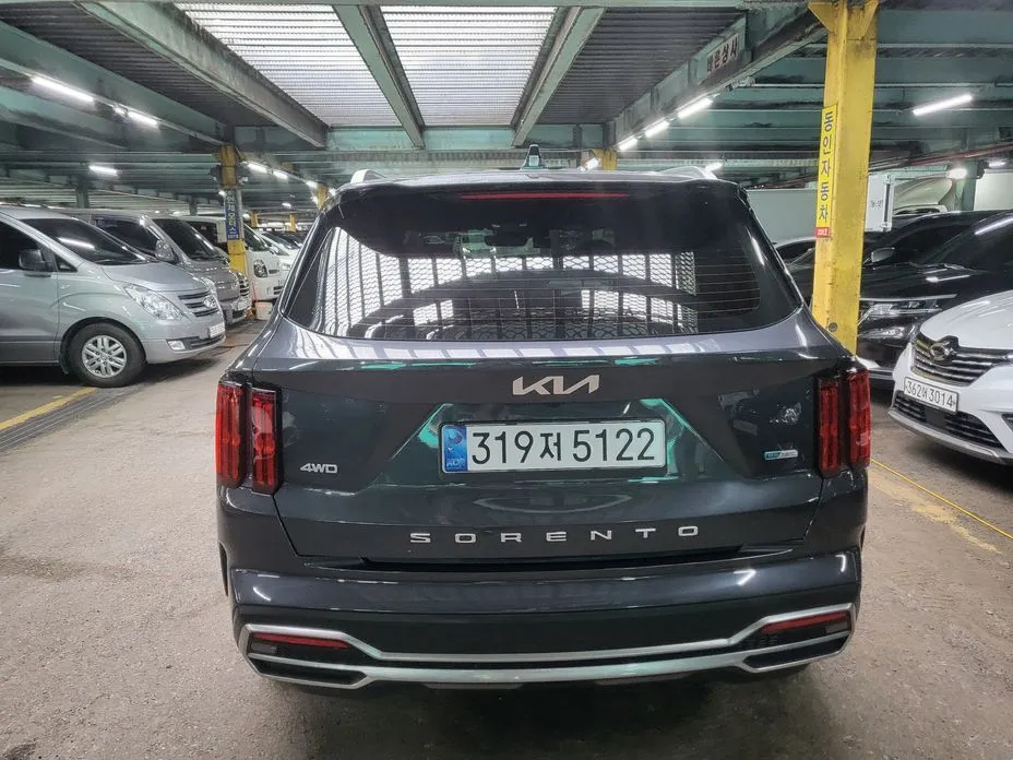 Kia Sorento — фото 10