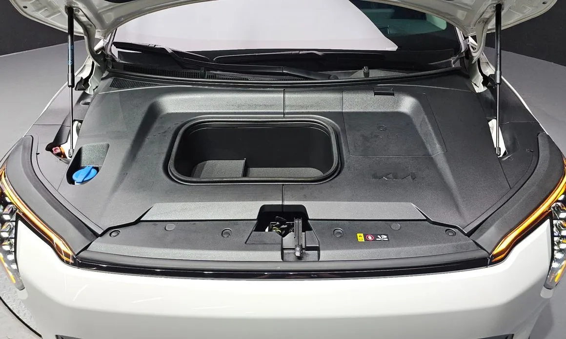 Kia EV3 — фото 10