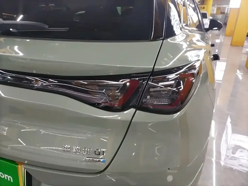 BYD Seal 06GT — фото 10