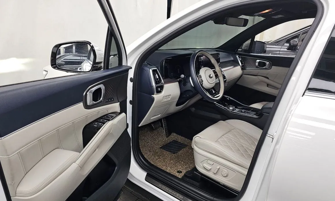 Kia Sorento — фото 6